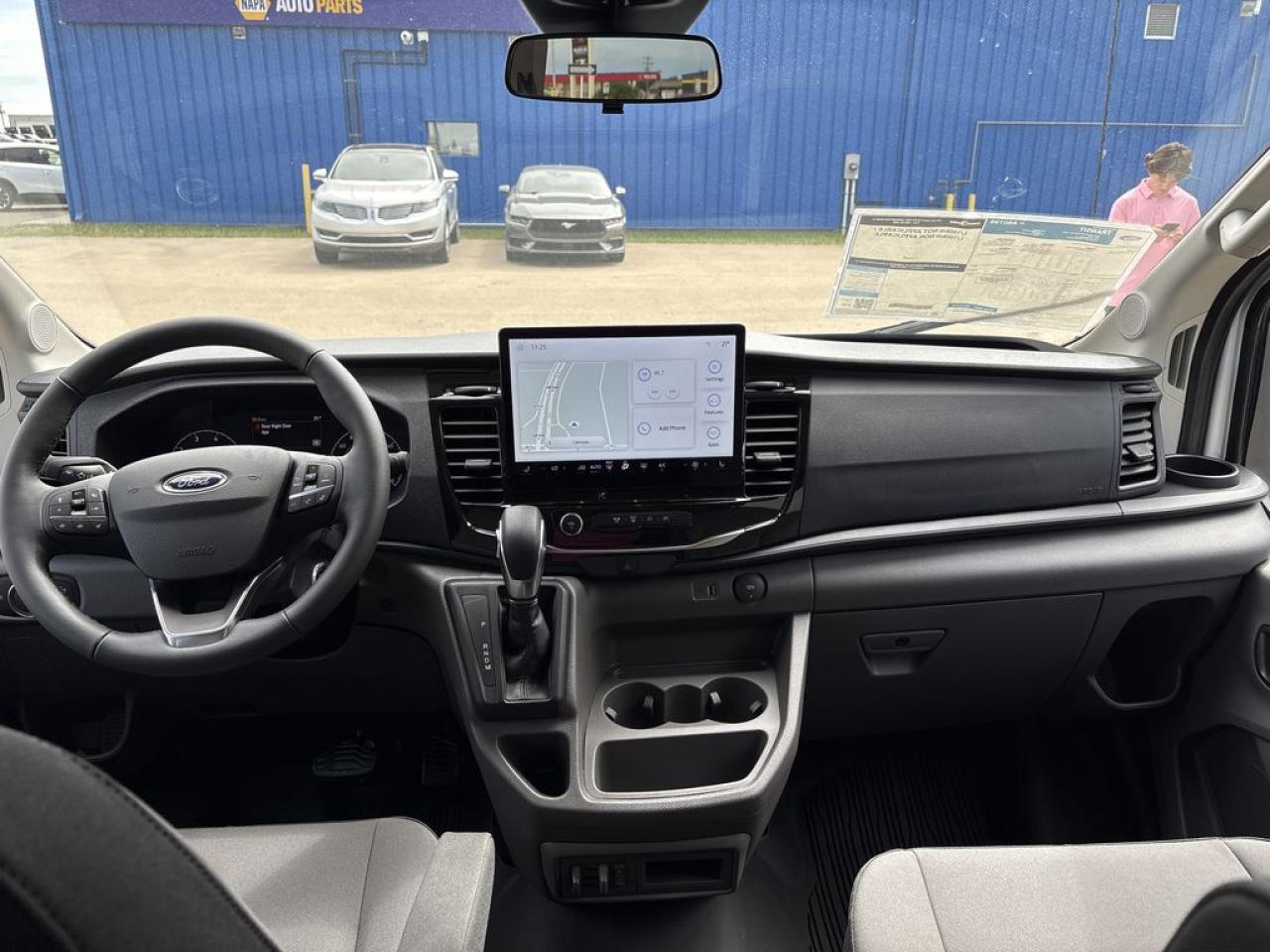 2025 Ford Transit Passenger Wagon XLT 302A Photo5