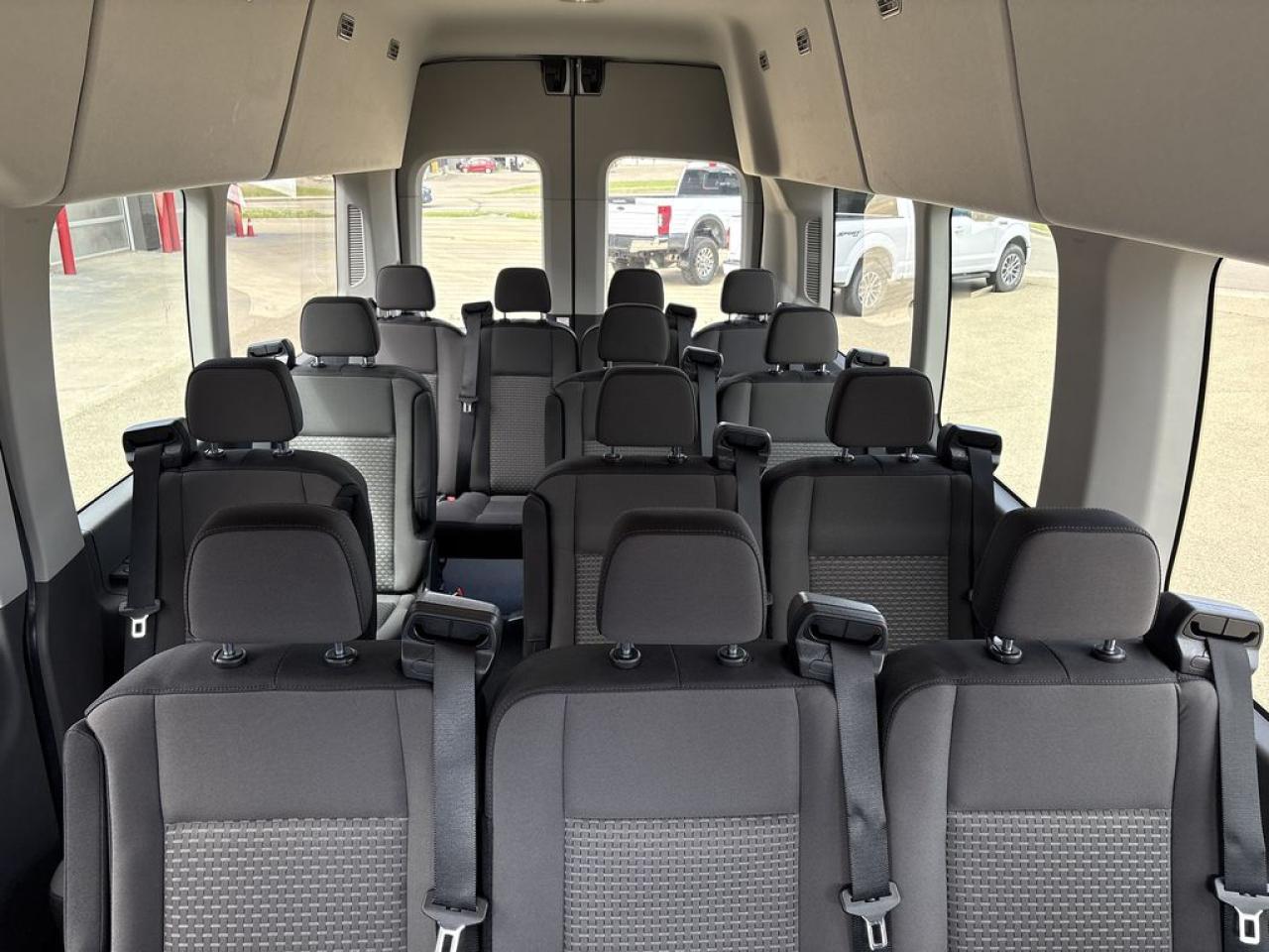 2025 Ford Transit Passenger Wagon XLT 302A Photo5
