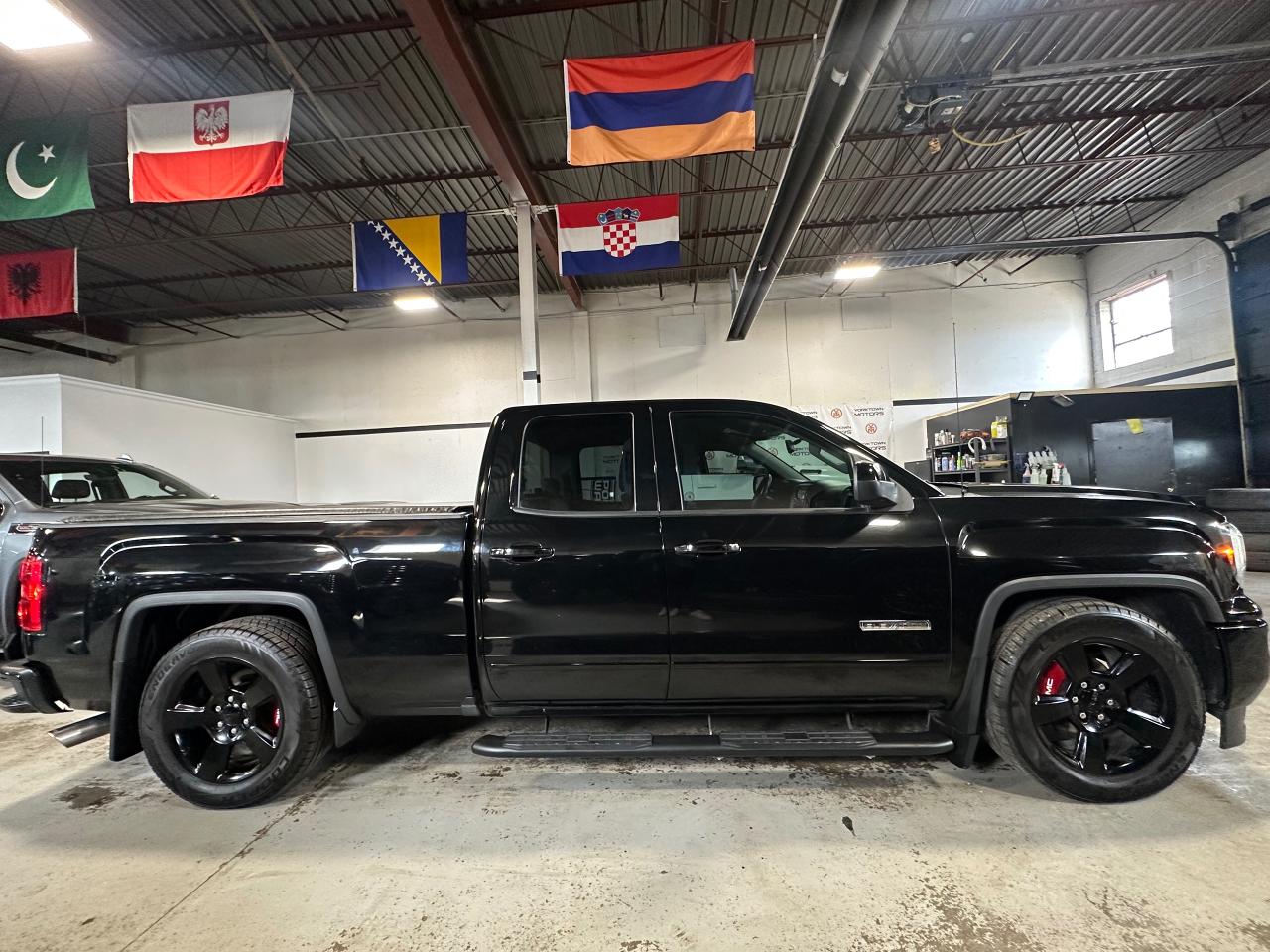 2017 GMC Sierra 1500 6 PASSANGER | APPLE CAR PLAY |2WD Double Cab 143.5 Photo4