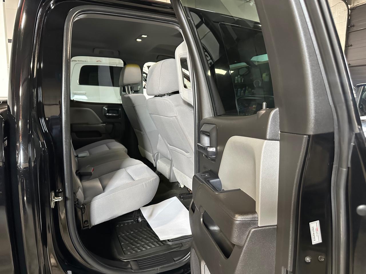 2017 GMC Sierra 1500 6 PASSANGER | APPLE CAR PLAY |2WD Double Cab 143.5 - Photo #13