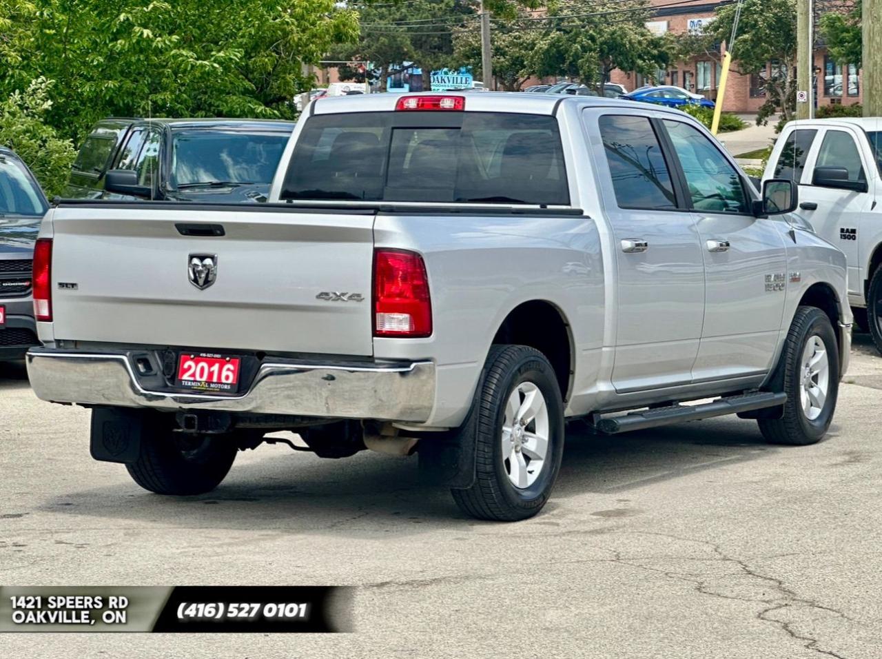 2016 RAM 1500 SLT - Photo #4