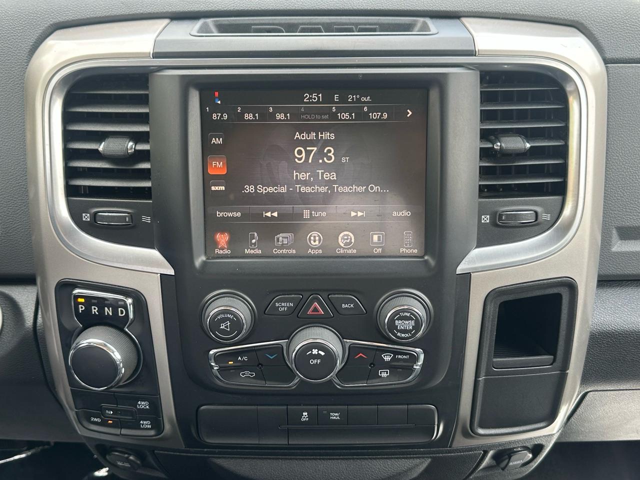 2016 RAM 1500 SLT - Photo #13