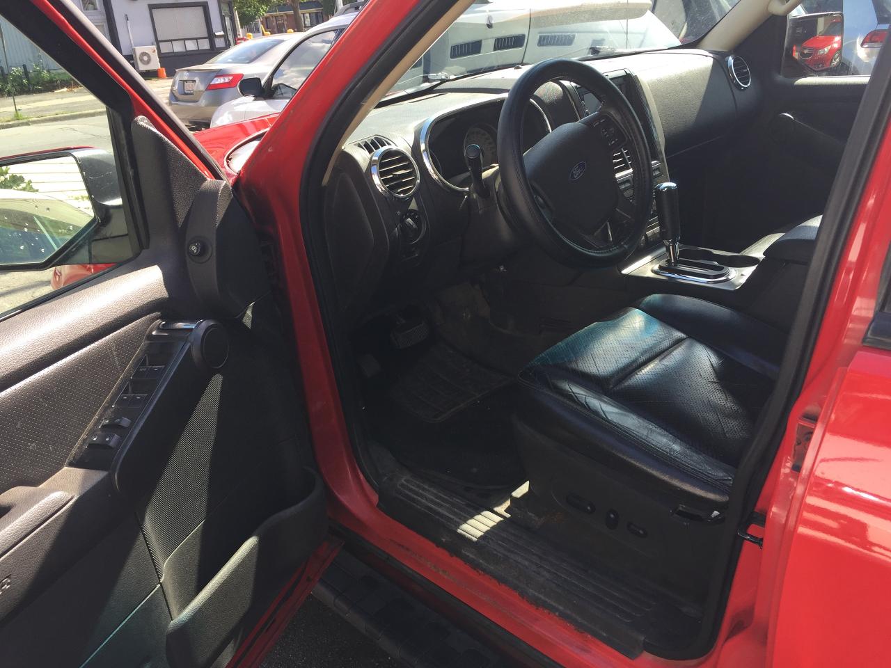 2010 Ford Explorer Sport Trac AWD 4dr V8 Adrenalin - Photo #2