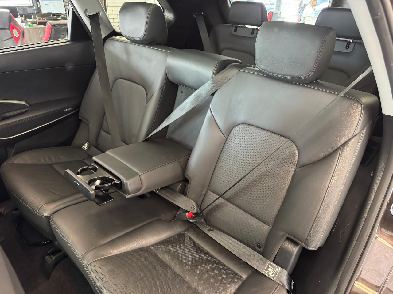 2017 Hyundai Santa Fe XL LIMITED XL AWD 7 Passenger+Cooled Leather+BSM+Roof Photo29