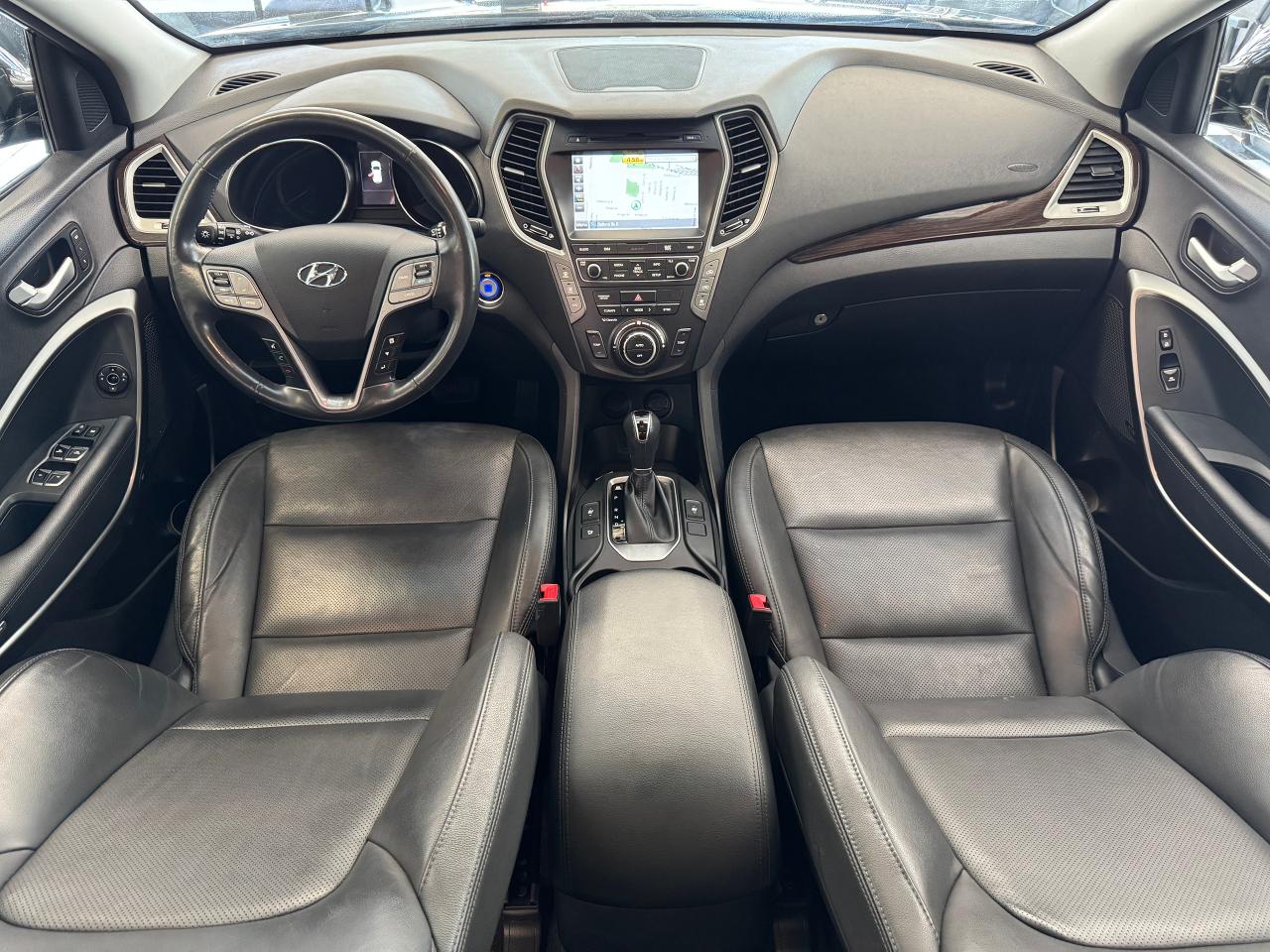 2017 Hyundai Santa Fe XL LIMITED XL AWD 7 Passenger+Cooled Leather+BSM+Roof - Photo #2