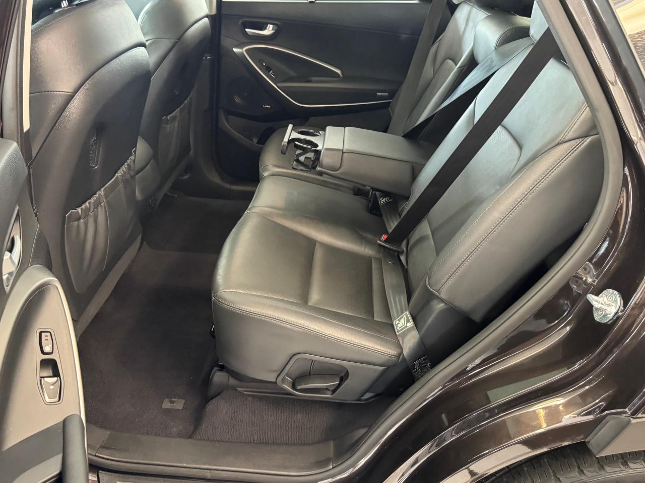 2017 Hyundai Santa Fe XL LIMITED XL AWD 7 Passenger+Cooled Leather+BSM+Roof Photo28