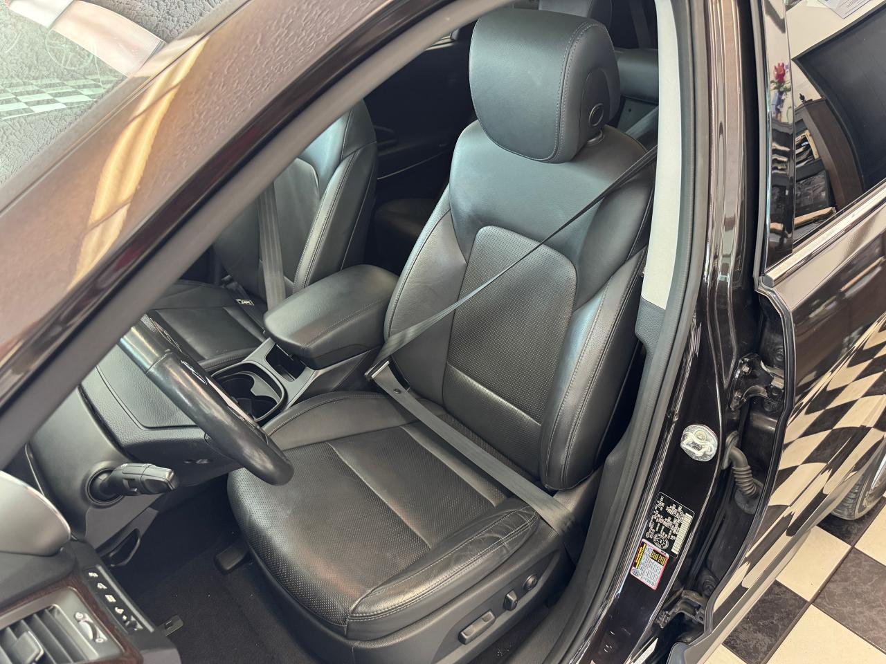 2017 Hyundai Santa Fe XL LIMITED XL AWD 7 Passenger+Cooled Leather+BSM+Roof - Photo #24