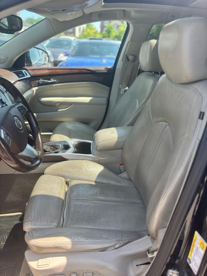 2010 Cadillac SRX 3.0 Luxury - Photo #5