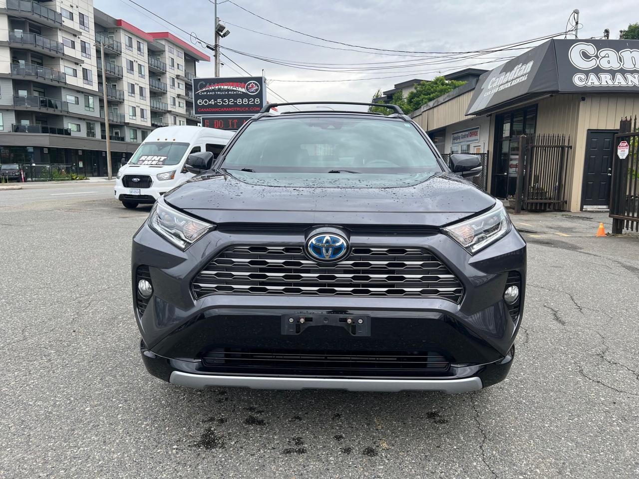 2021 Toyota RAV4 Hybrid XSE Photo2