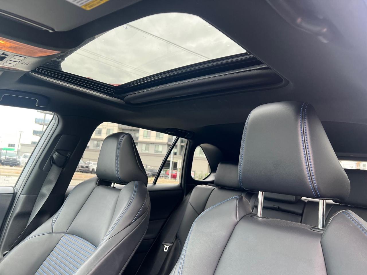 2021 Toyota RAV4 Hybrid XSE Photo15