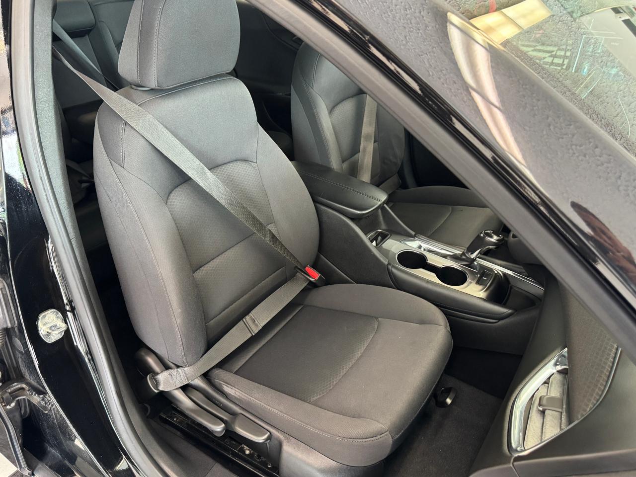 2018 Chevrolet Malibu LT+New Tires+Brakes+Remote Start+CLEAN CARFAX Photo20