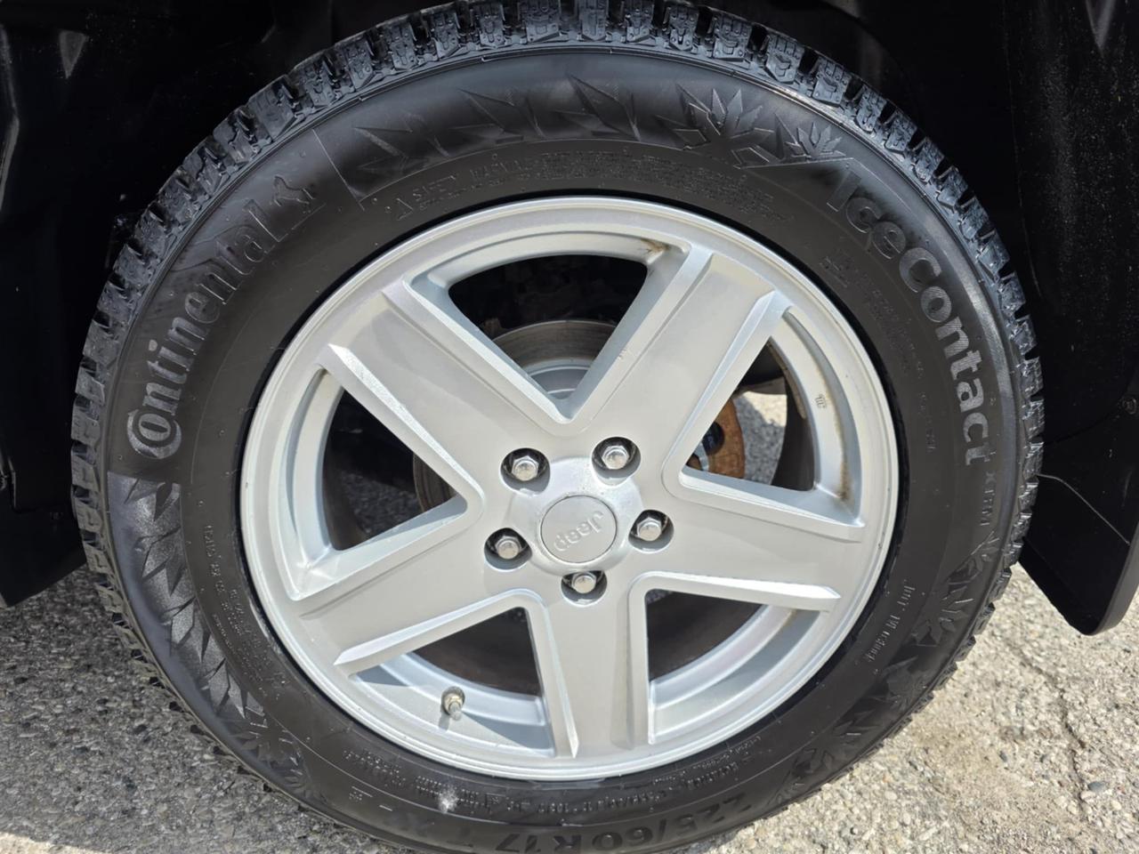 2015 Jeep Compass 4WD HIGH ALTITUDE Photo