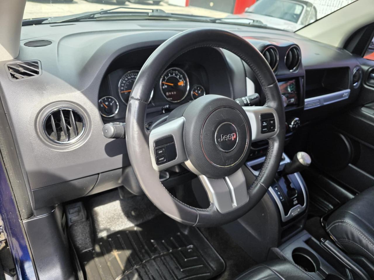 2015 Jeep Compass 4WD HIGH ALTITUDE Photo