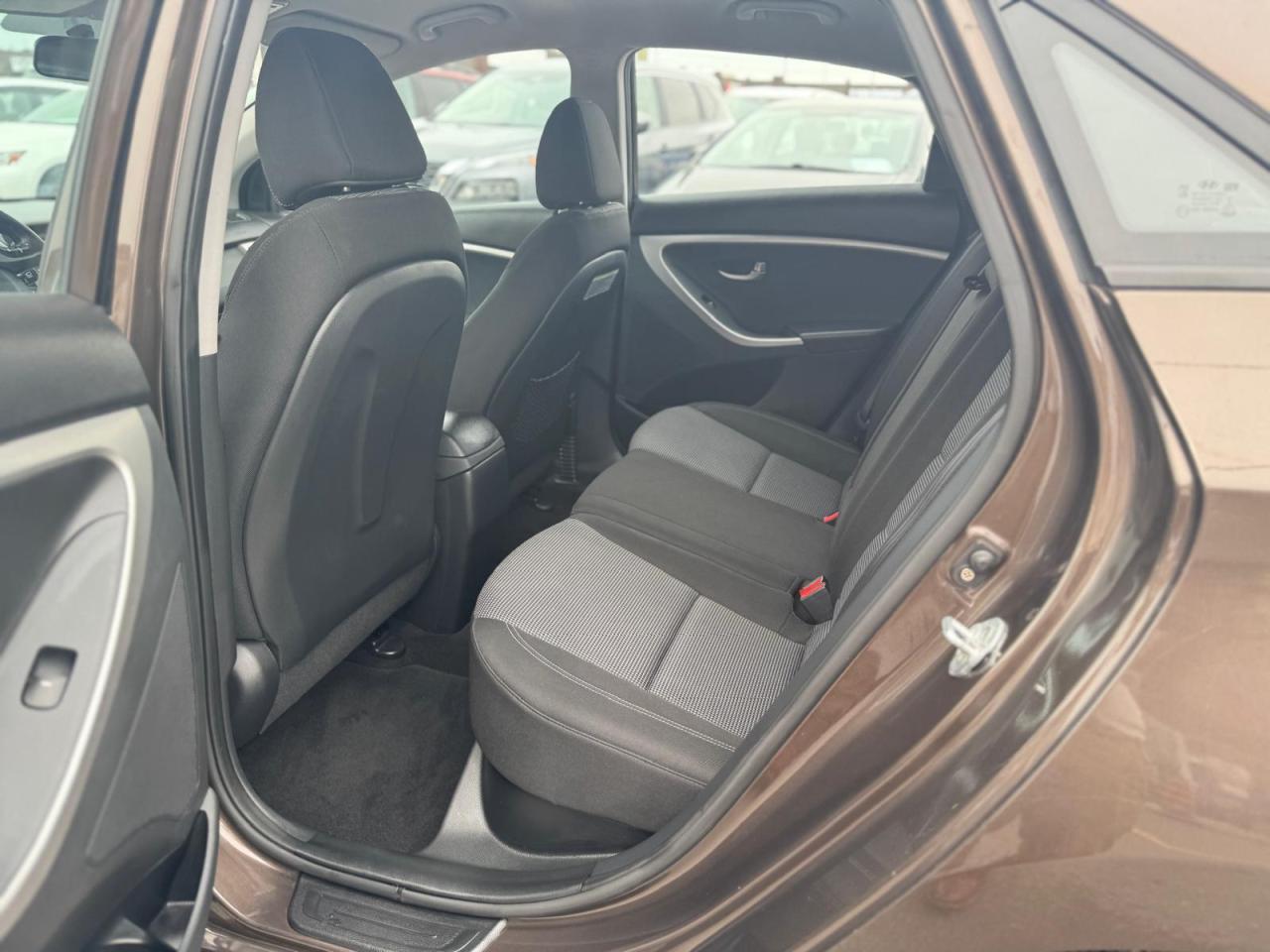 2016 Hyundai Elantra GT HATCH BACK NO ACCIDENT HEATED SEATS SAFETY B-T - Photo #10
