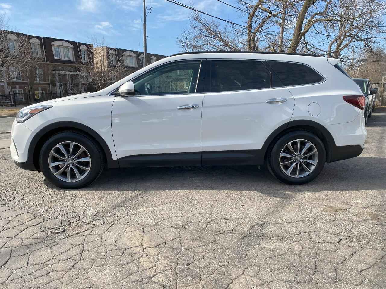 2017 Hyundai Santa Fe XL XL LUXURY/AWD/7 Passenger/Leather/PanoRoof - Photo #2