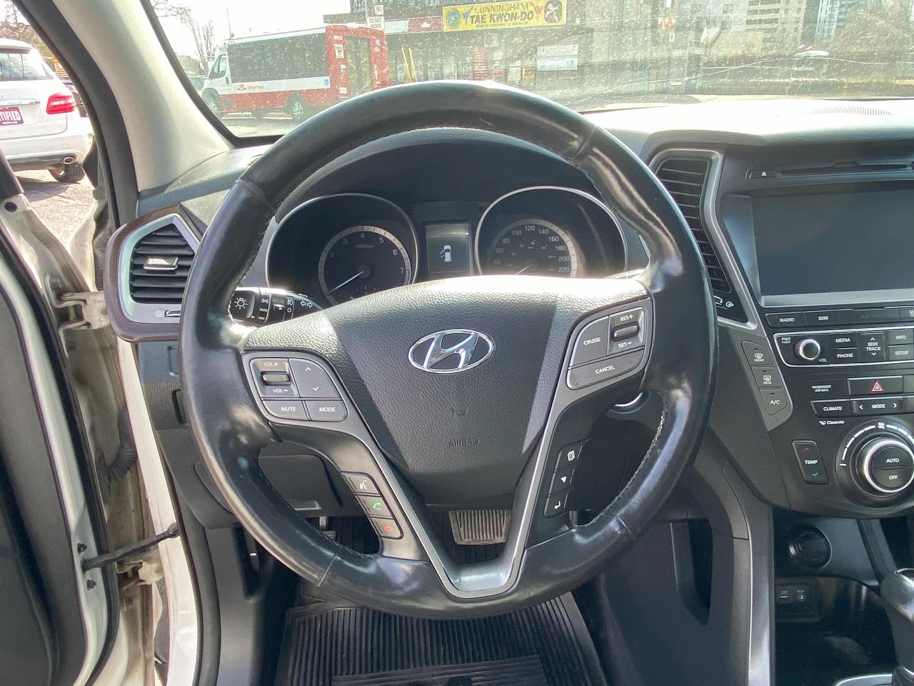 2017 Hyundai Santa Fe XL XL LUXURY/AWD/7 Passenger/Leather/PanoRoof - Photo #16