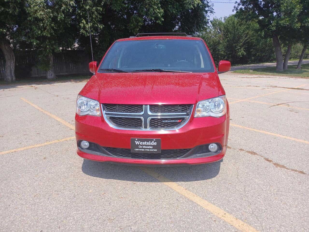 2016 Dodge Grand Caravan SXT Premium Plus - Photo #2