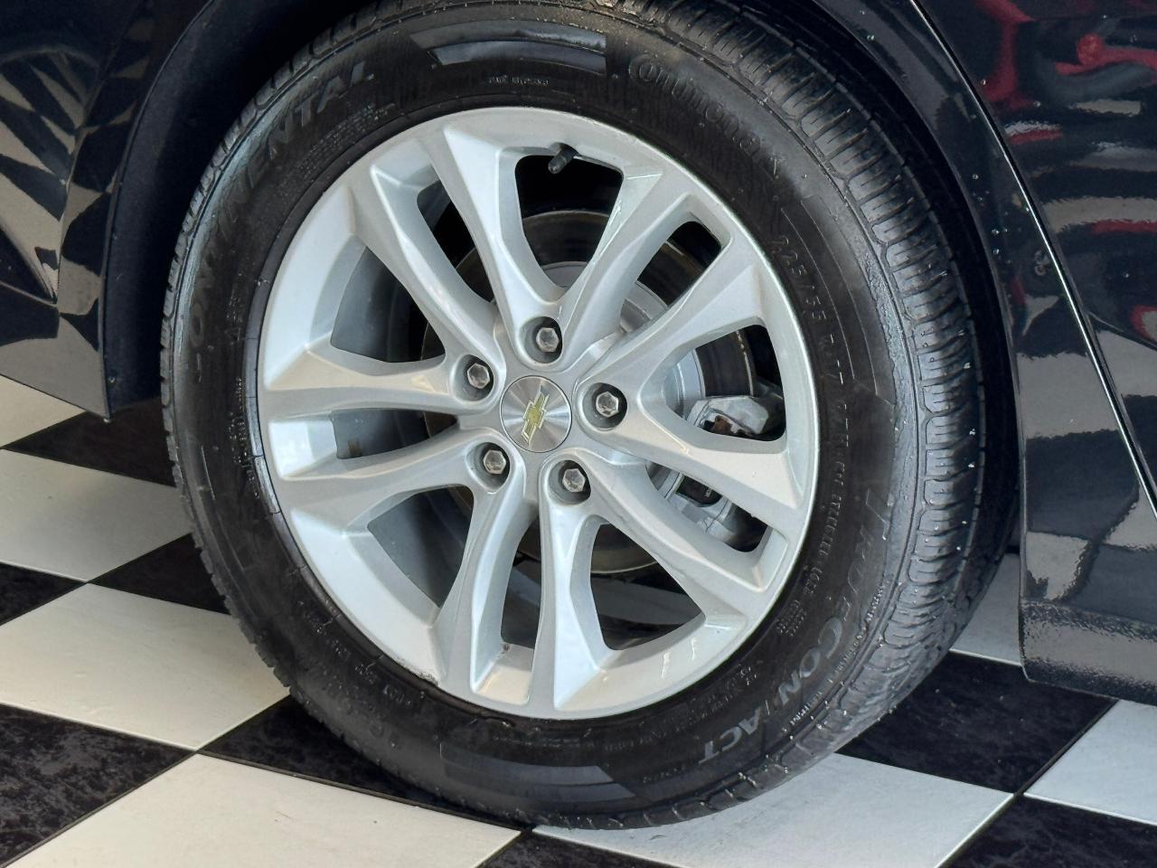 2017 Chevrolet Malibu LT+Roof+Blind Spot+Collision Alert+ Photo53