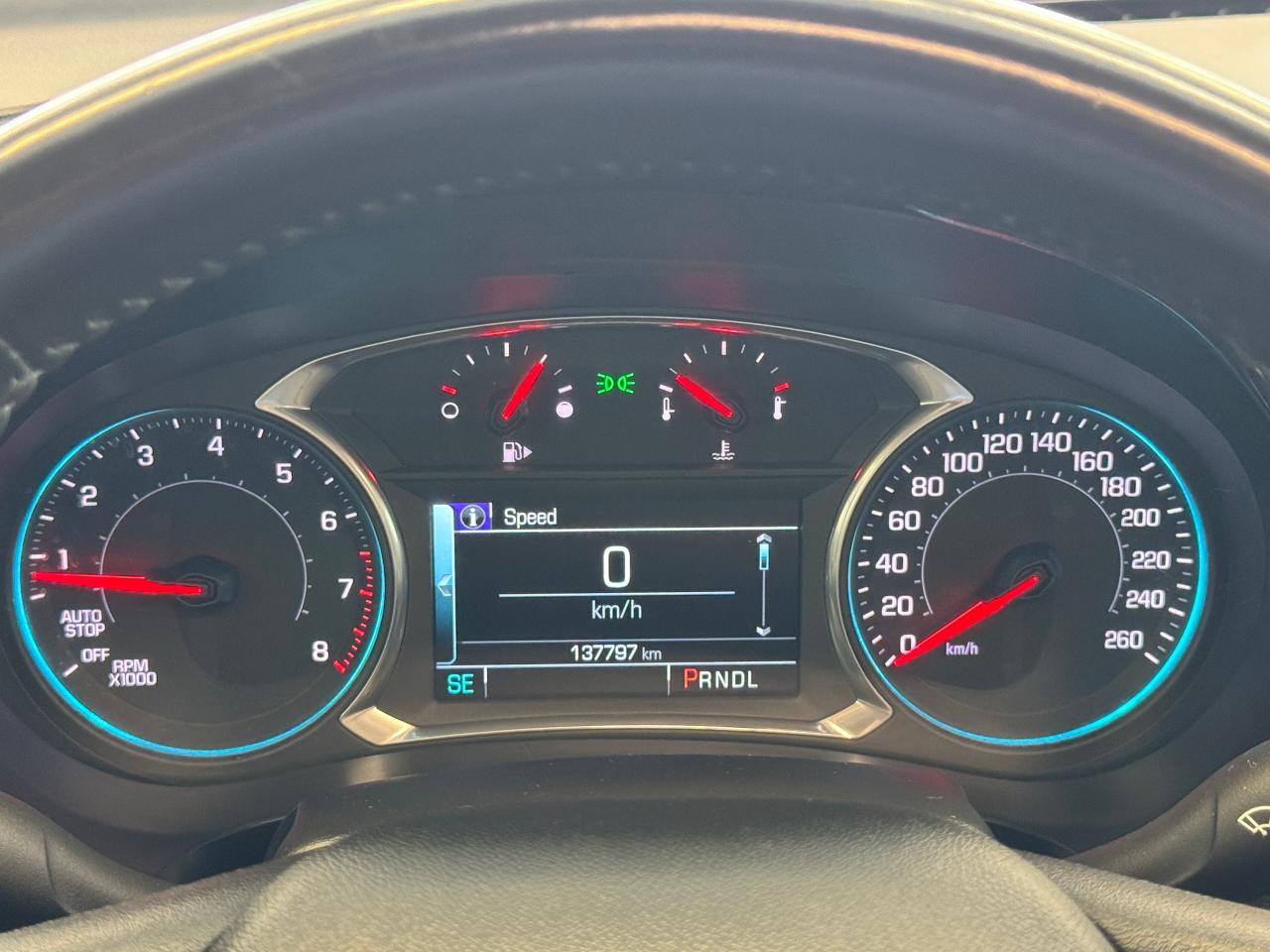 2017 Chevrolet Malibu LT+Roof+Blind Spot+Collision Alert+ Photo14