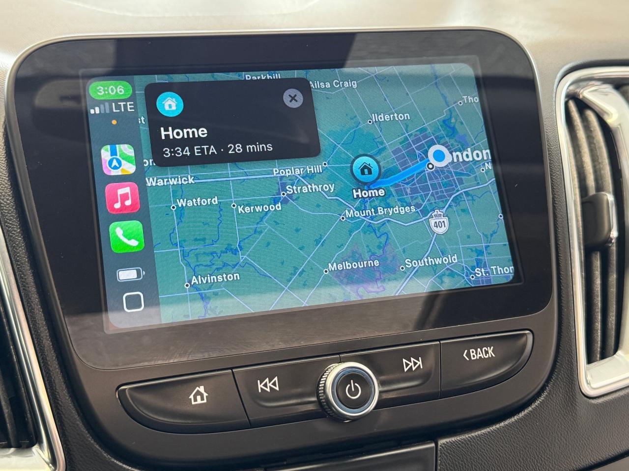 2017 Chevrolet Malibu LT+Roof+Blind Spot+Collision Alert+ Photo29