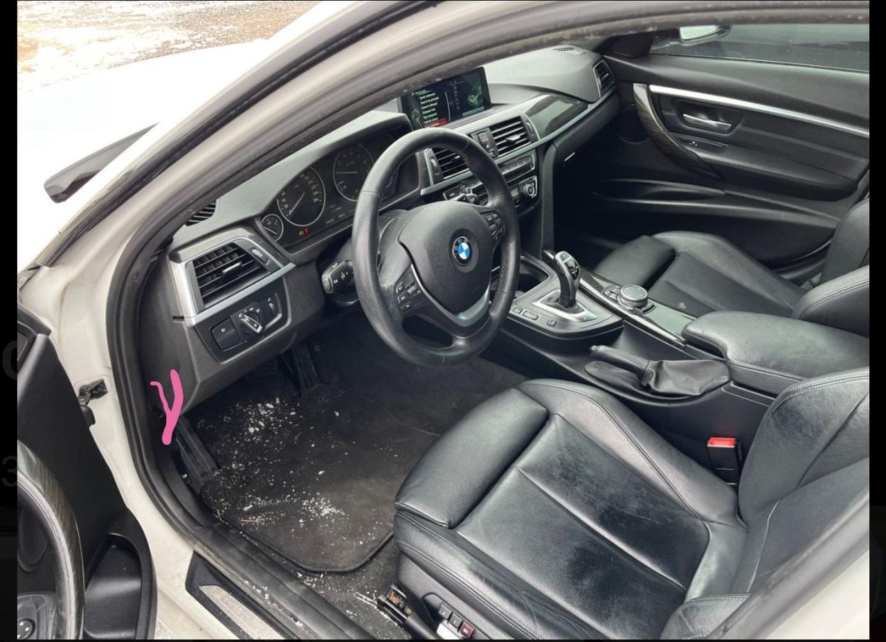 2016 BMW 3 Series 328i xDrive - Photo #5