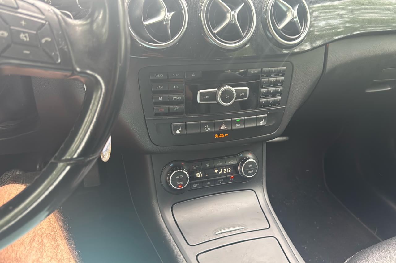 2014 Mercedes-Benz B-Class B 250 Sports Tourer - Photo #10
