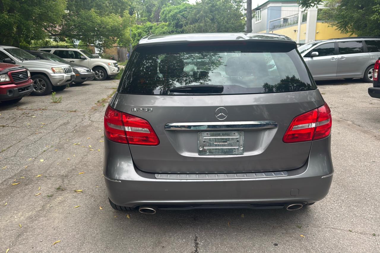 2014 Mercedes-Benz B-Class B 250 Sports Tourer Photo2