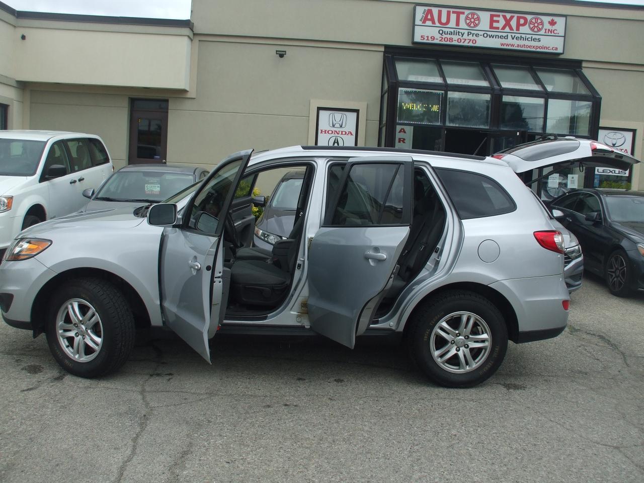 2010 Hyundai Santa Fe FWD 4dr I4 Auto GL,Certified,Low KM's,New Tires - Photo #16