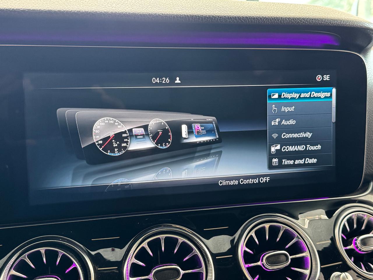 2017 Mercedes-Benz E-Class E400 4MATIC+Roof+GPS+BSM+Power Trunk Photo37