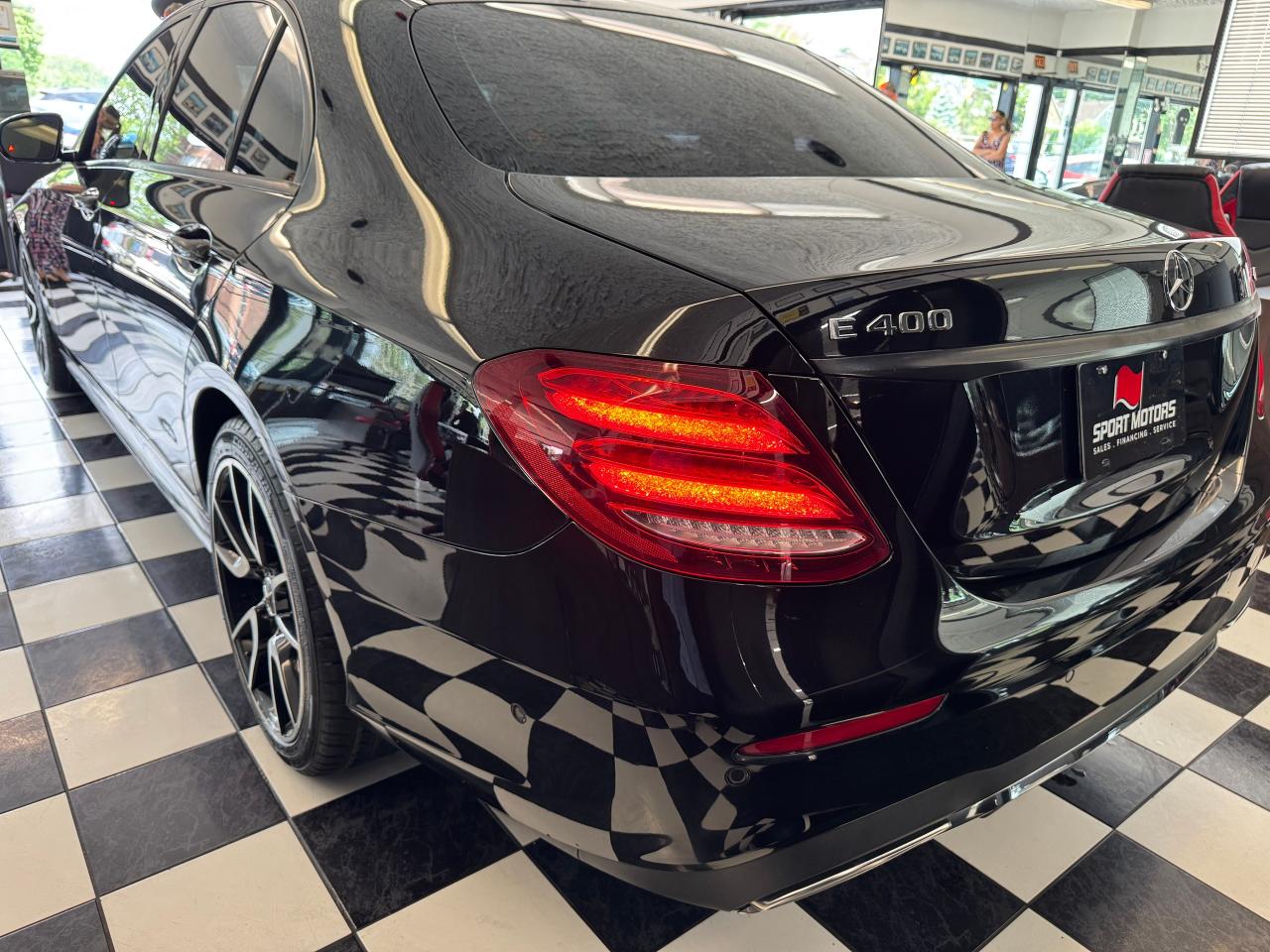 2017 Mercedes-Benz E-Class E400 4MATIC+Roof+GPS+BSM+Power Trunk Photo44