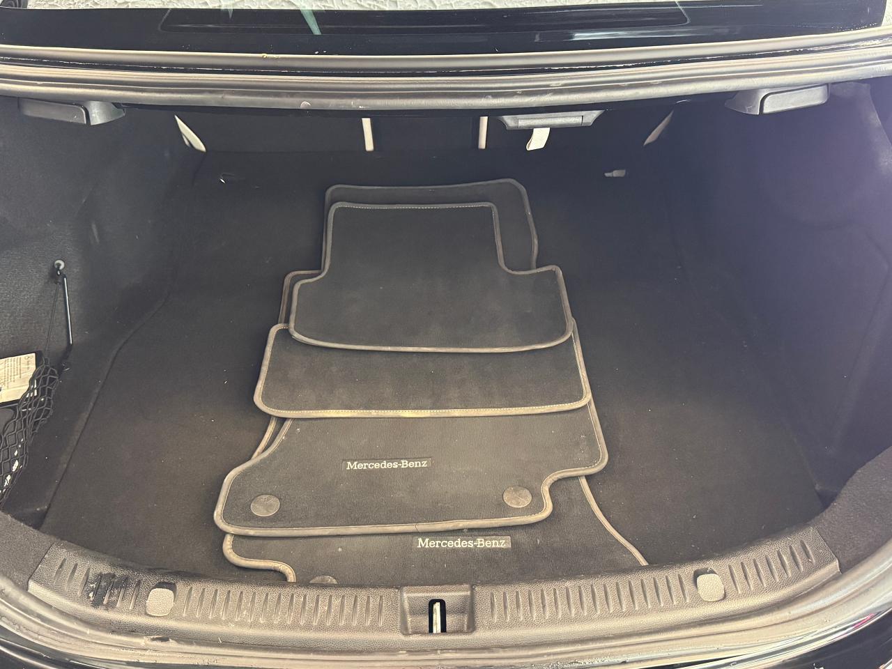 2017 Mercedes-Benz E-Class E400 4MATIC+Roof+GPS+BSM+Power Trunk - Photo #30