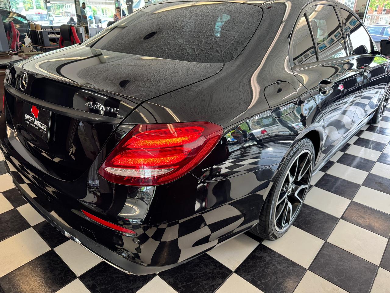 2017 Mercedes-Benz E-Class E400 4MATIC+Roof+GPS+BSM+Power Trunk Photo45