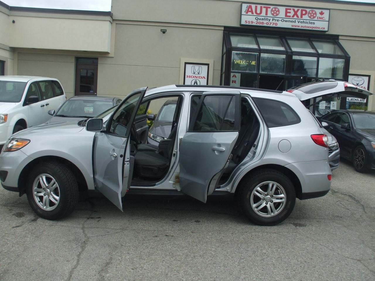 2010 Hyundai Santa Fe FWD 4dr I4 Auto GL,Certified,Low KM's,New Tires