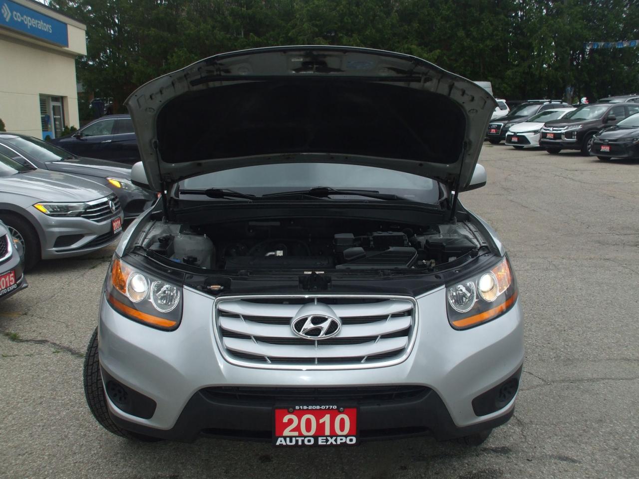 2010 Hyundai Santa Fe FWD 4dr I4 Auto GL,Certified,Low KM's,New Tires