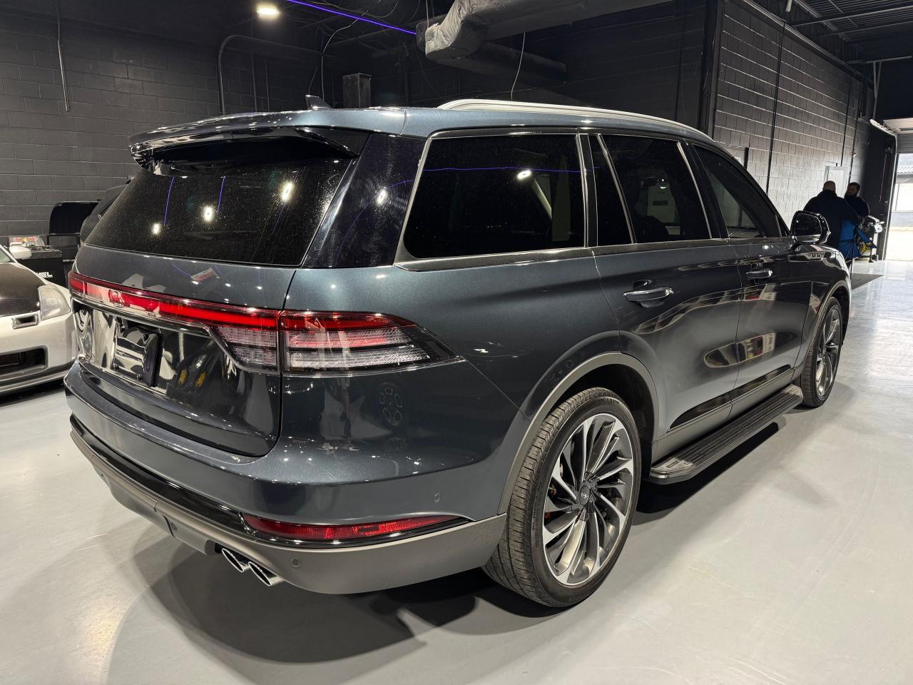 2021 Lincoln Aviator Reserve limited - Photo #4