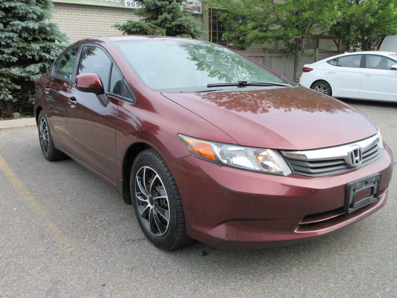 Used 2012 Honda Civic 4dr Auto LX for sale in Brampton, ON