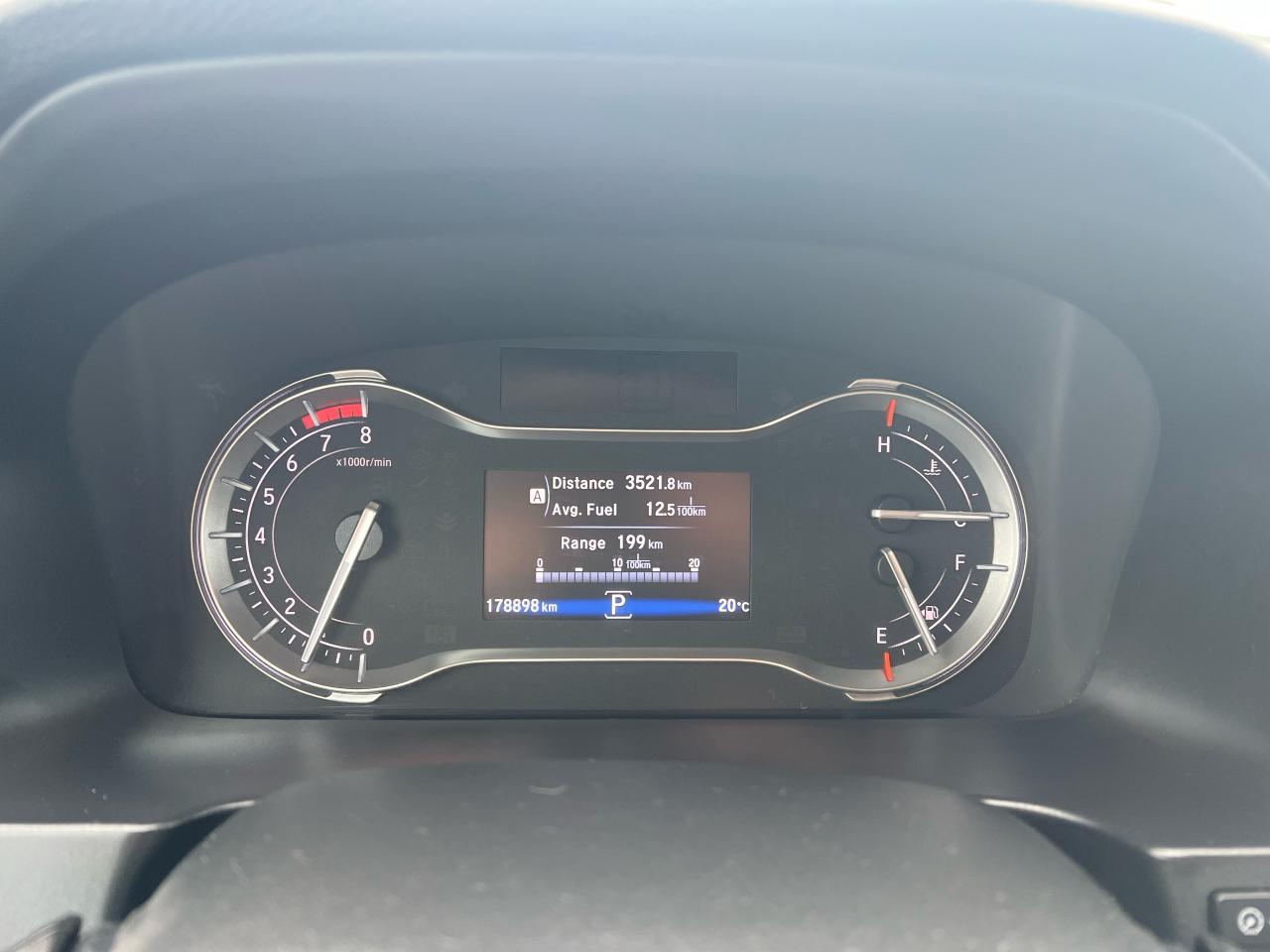 2017 Honda Pilot LX 7 Passenger + Safety AWD, Heated Seats BUC - Photo #14