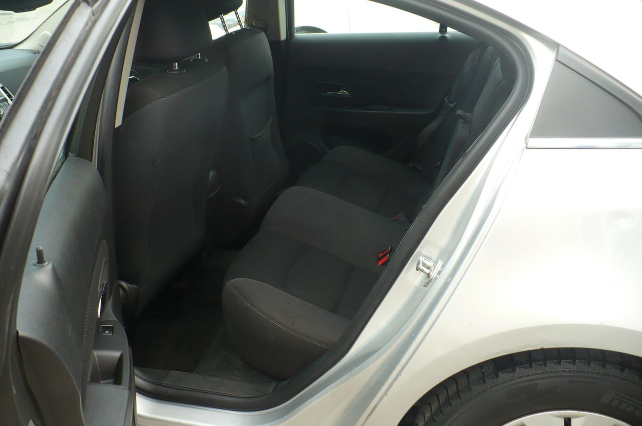 2015 Chevrolet Cruze 1LT Photo