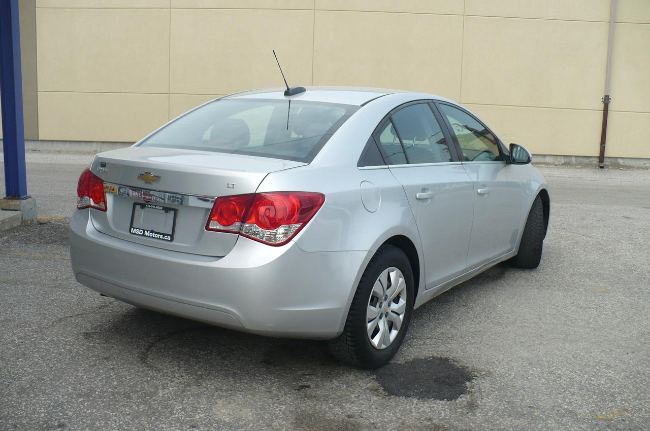 2015 Chevrolet Cruze 1LT Photo