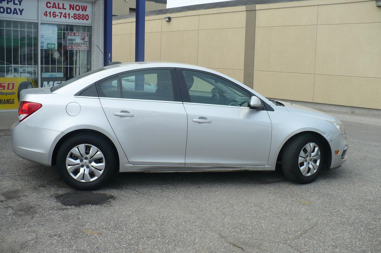 2015 Chevrolet Cruze 1LT Photo5
