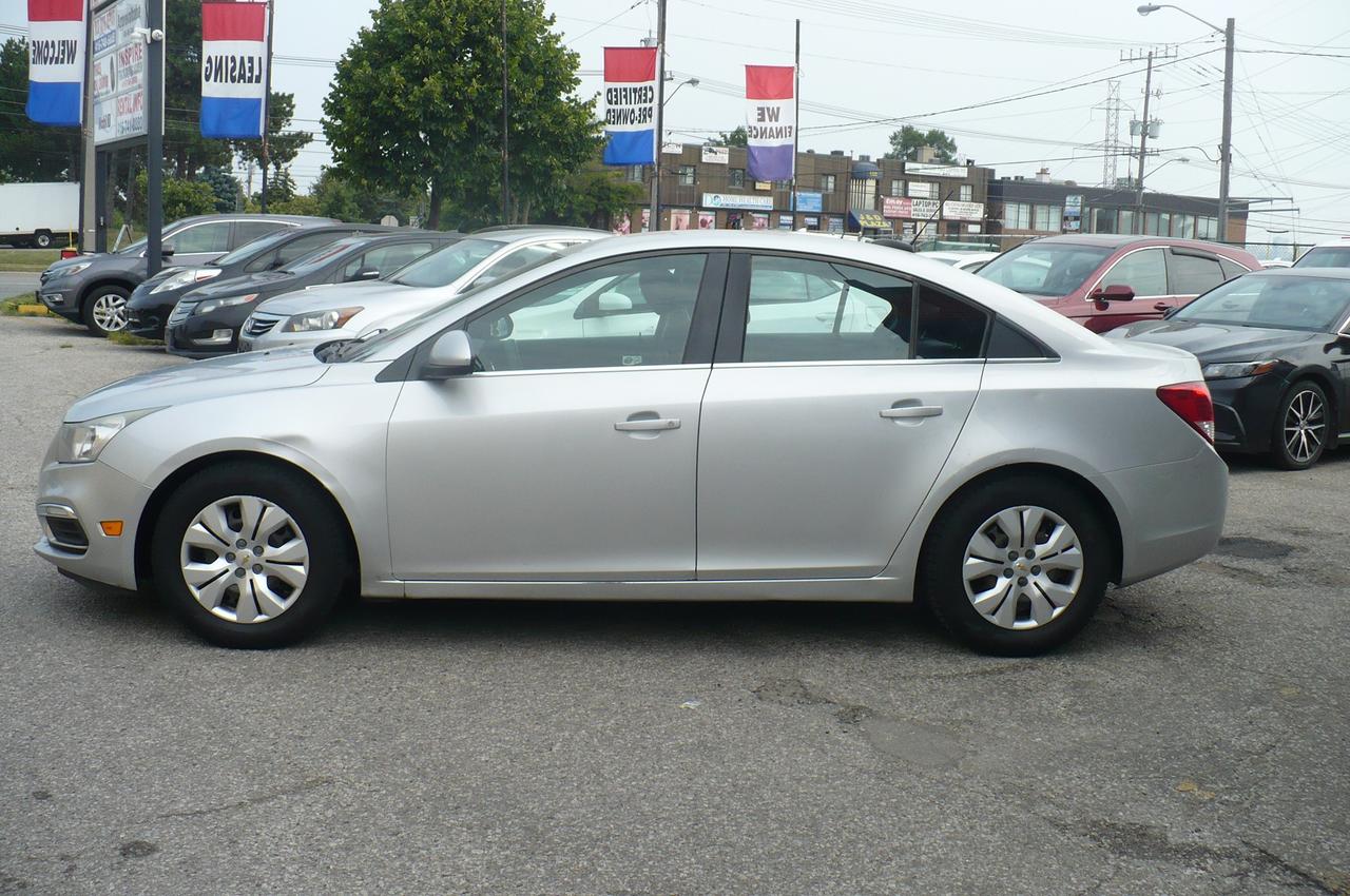2015 Chevrolet Cruze 1LT Photo