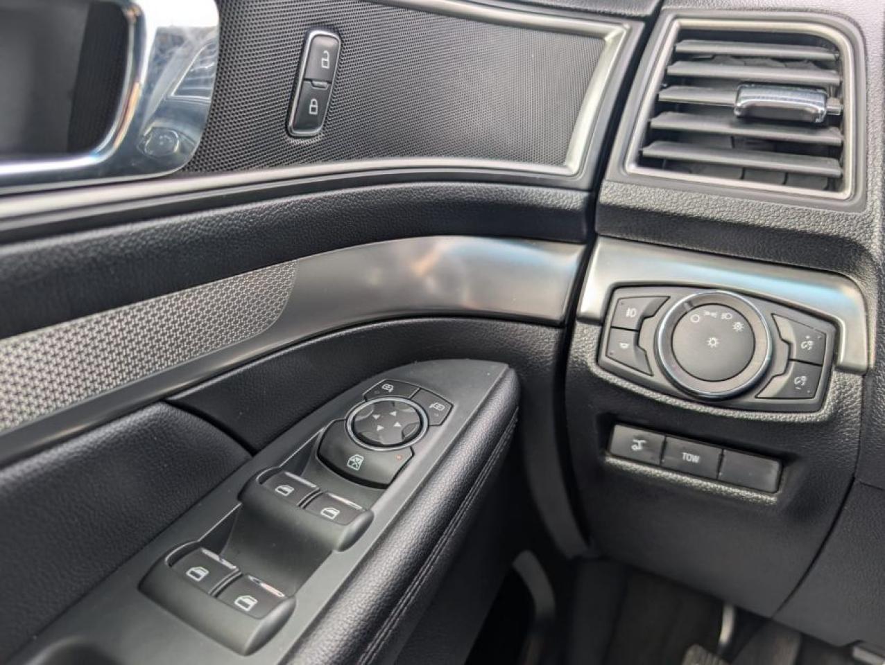 2018 Ford Explorer XLT - Photo #14
