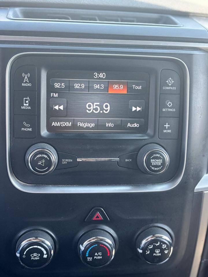 2015 RAM 1500 SLT - Photo #17