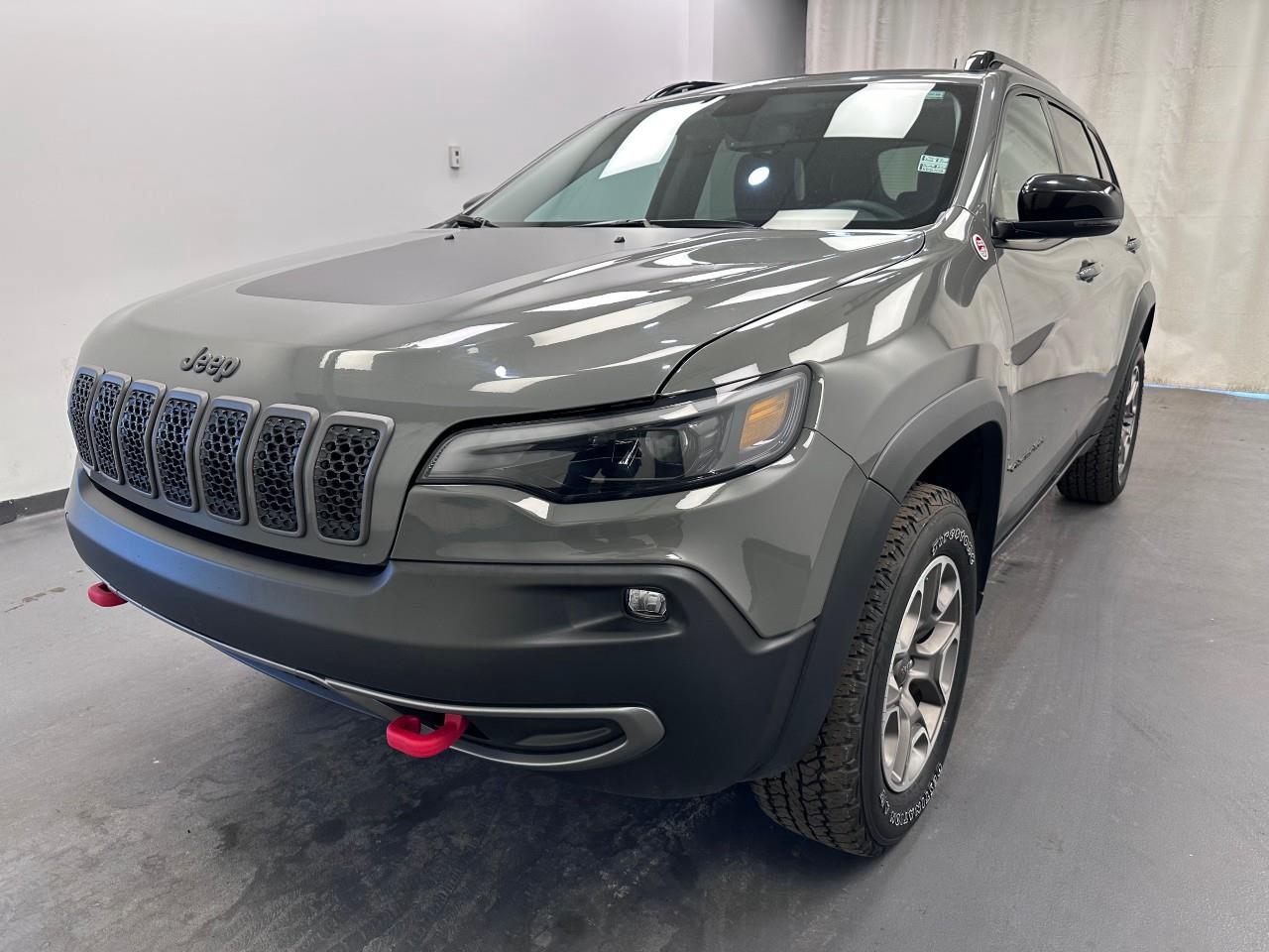 Used 2022 Jeep Cherokee Trailhawk Trail Rated 4x4 - Remote Start - 8.4 Screen - Heated Seats & Steering Wheel - 3.2L V6 for sale in Lethbridge, AB