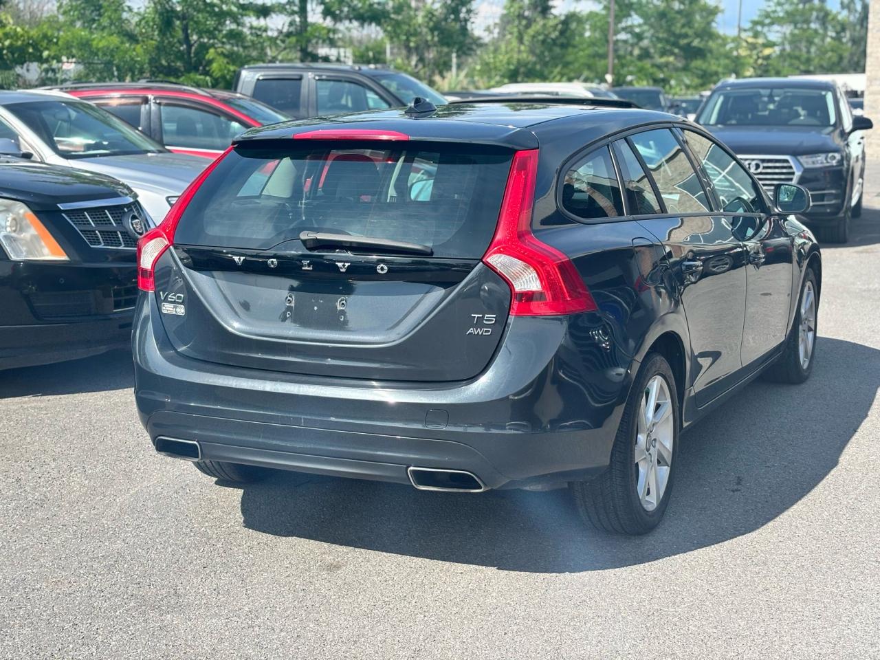 2015 Volvo V60 T5 - Photo #5