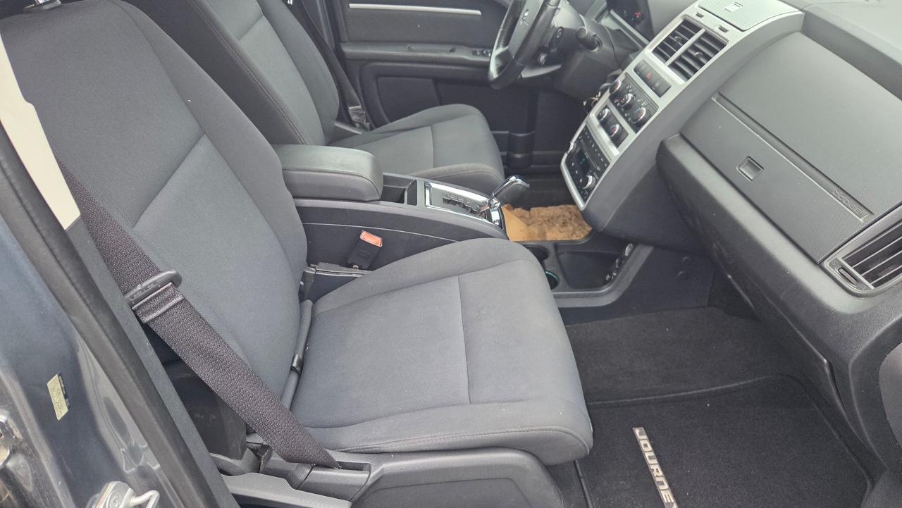 2010 Dodge Journey SXT - Photo #8