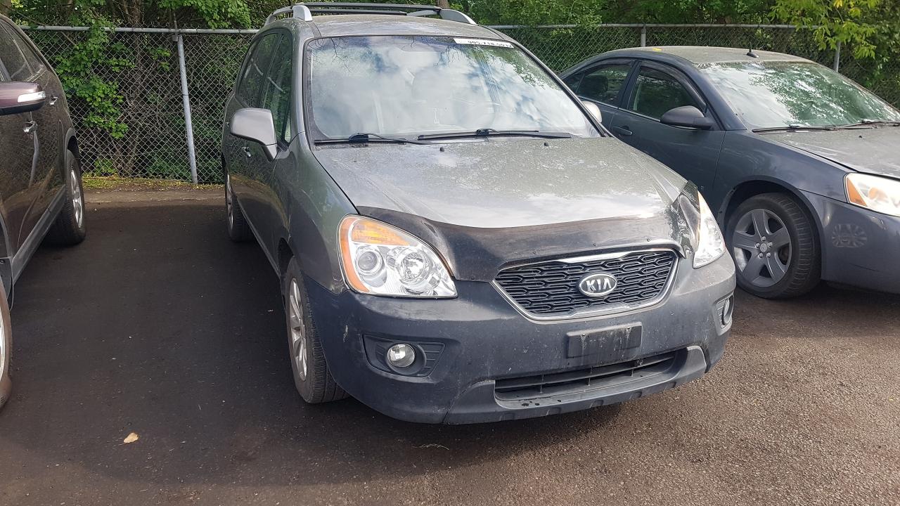Used 2011 Kia Rondo EX for sale in Oshawa, ON