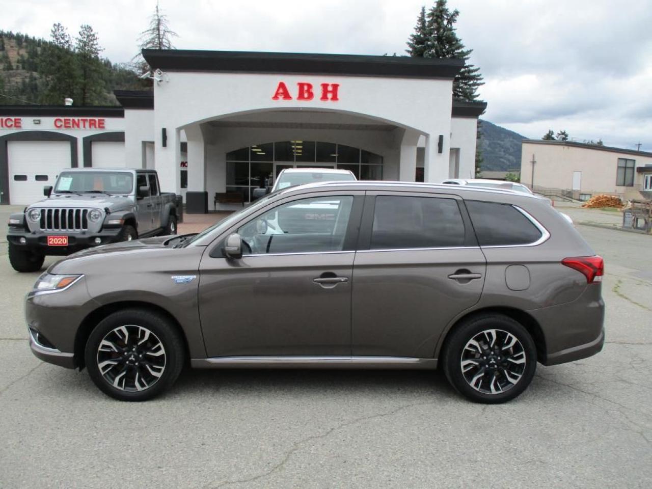 2018 Mitsubishi Outlander Phev Se Awd Photo3