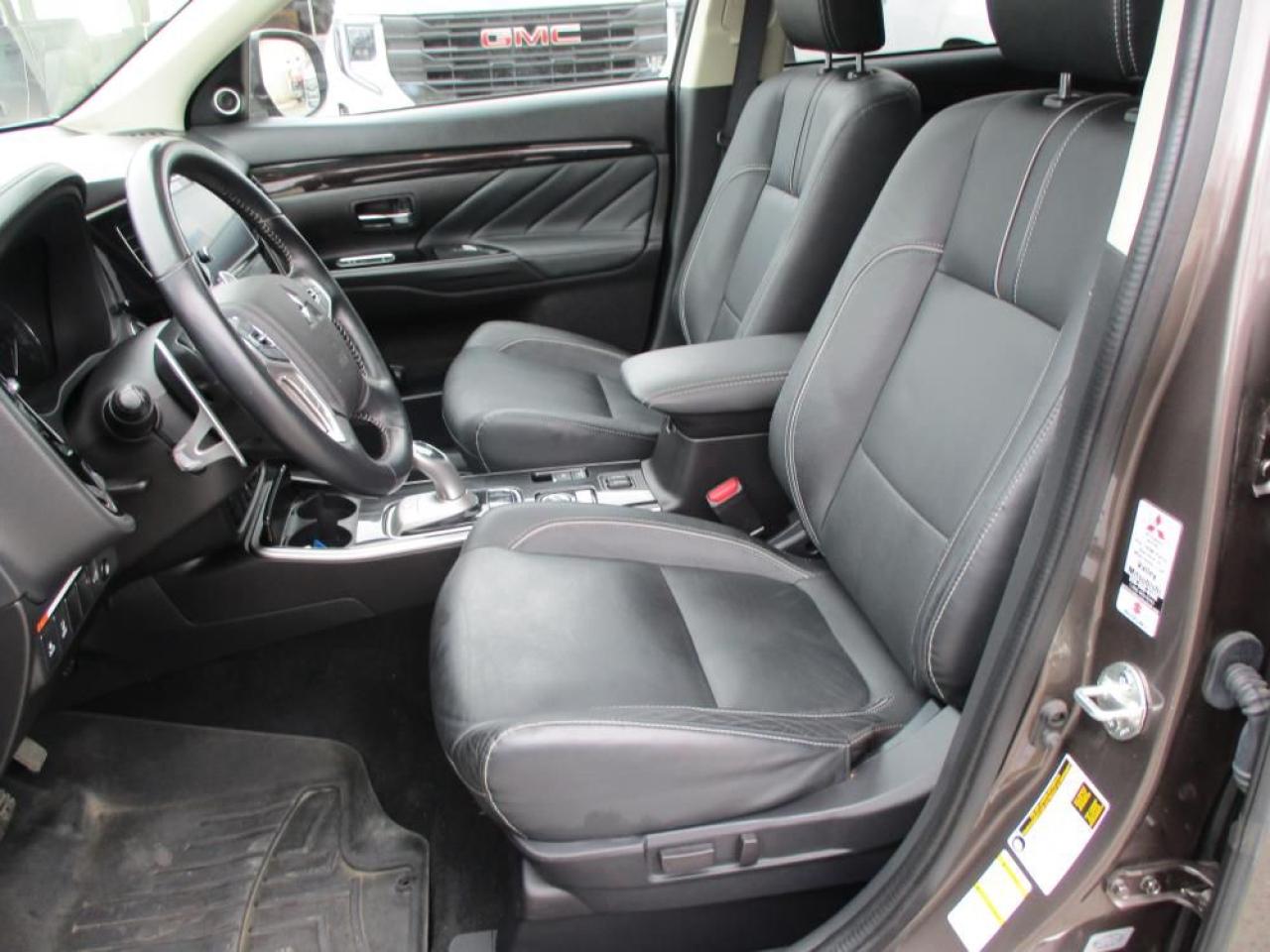 2018 Mitsubishi Outlander Phev Se Awd Photo15
