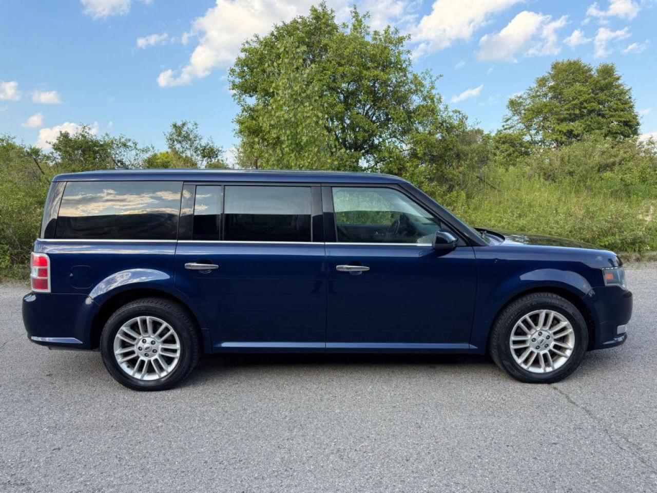 2016 Ford Flex SEL | CLEAN CARFAX | V6 | AWD | BIG SCREEN | HEATED SEATS | POWER SEATS | - Photo #8
